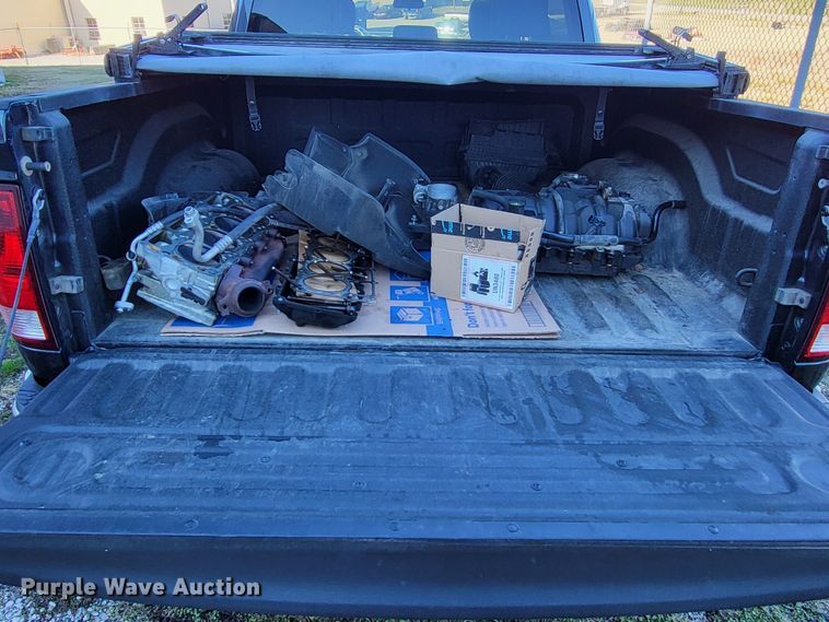 image for item LR9142 2013 Dodge Ram 1500  Crew Cab pickup truck