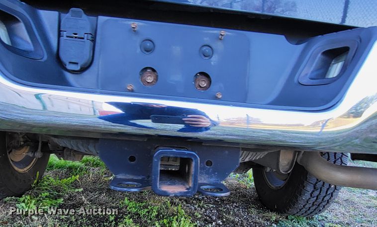 image for item LR9142 2013 Dodge Ram 1500  Crew Cab pickup truck