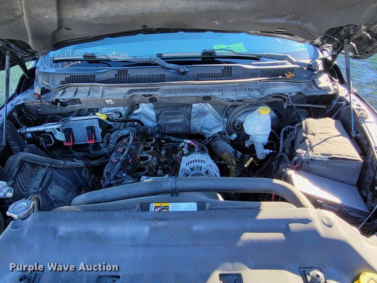 image for item LR9142 2013 Dodge Ram 1500  Crew Cab pickup truck