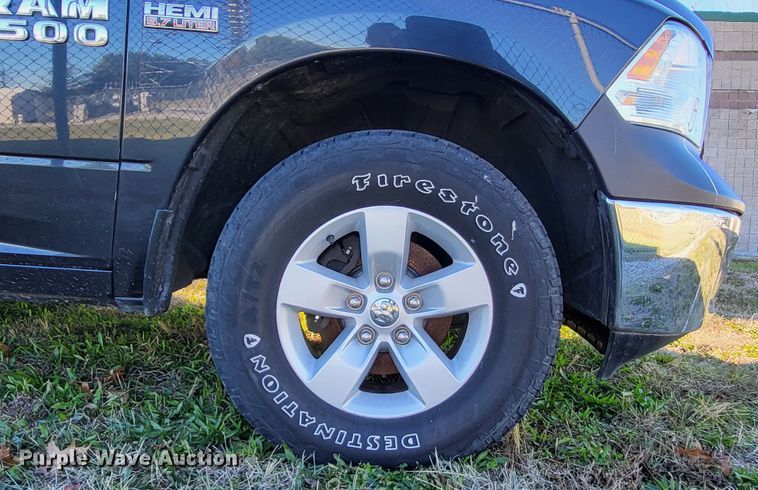 image for item LR9142 2013 Dodge Ram 1500  Crew Cab pickup truck