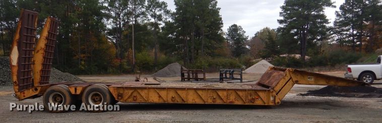 image for item LT9006 1979 Heavy Haul LFF35B  lowboy equipment trailer