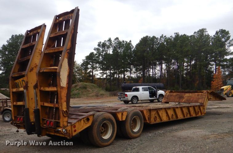 image for item LT9006 1979 Heavy Haul LFF35B  lowboy equipment trailer