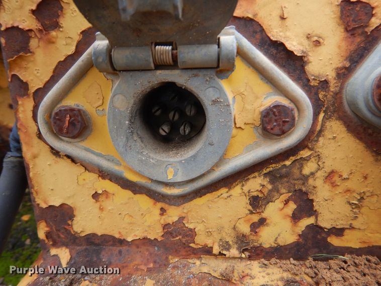 image for item LT9006 1979 Heavy Haul LFF35B  lowboy equipment trailer