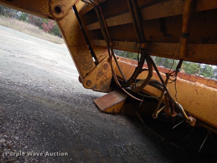 image for item LT9006 1979 Heavy Haul LFF35B  lowboy equipment trailer