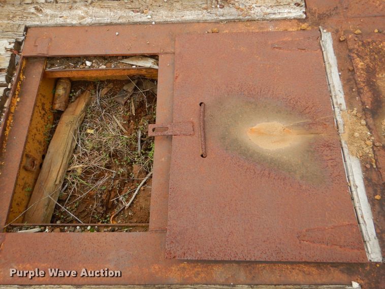 image for item LT9006 1979 Heavy Haul LFF35B  lowboy equipment trailer