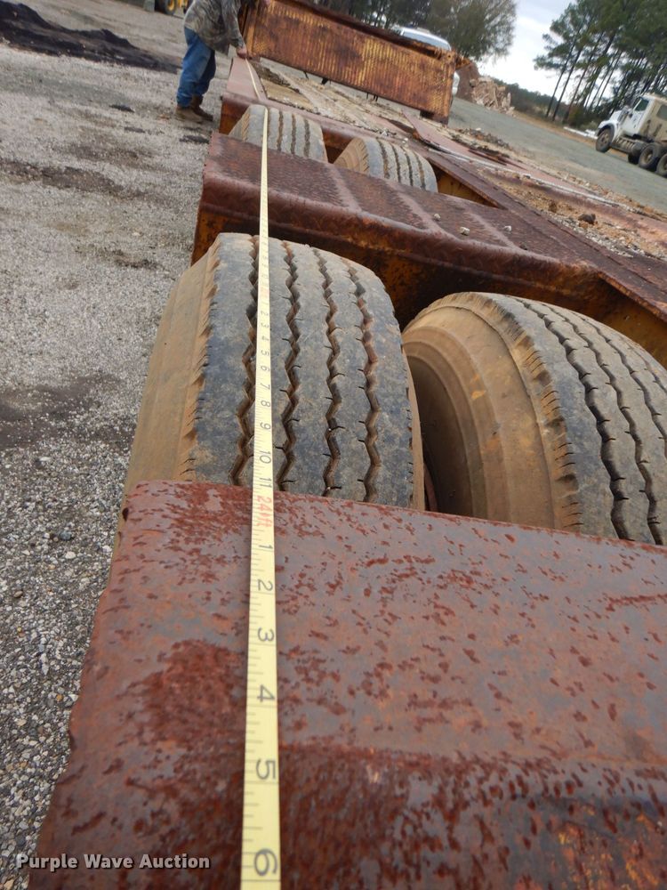 image for item LT9006 1979 Heavy Haul LFF35B  lowboy equipment trailer