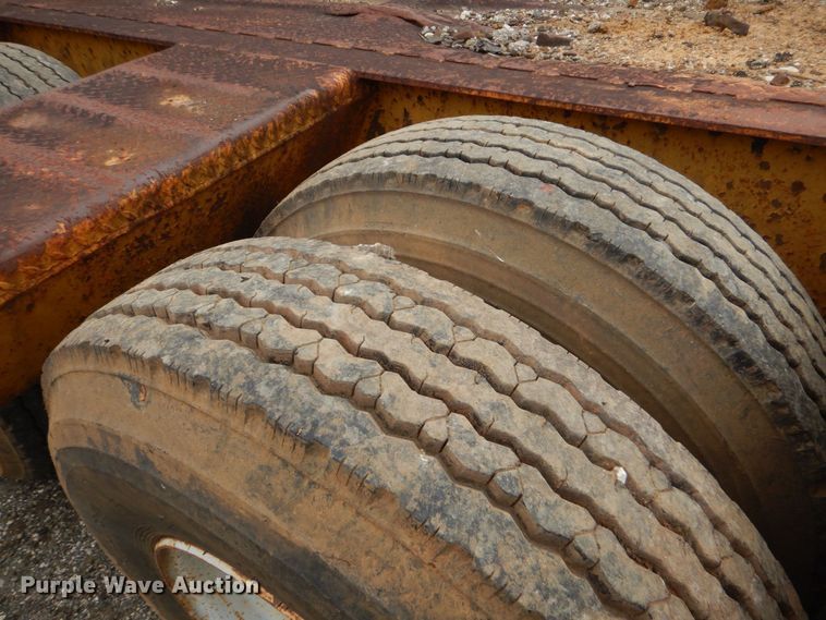 image for item LT9006 1979 Heavy Haul LFF35B  lowboy equipment trailer