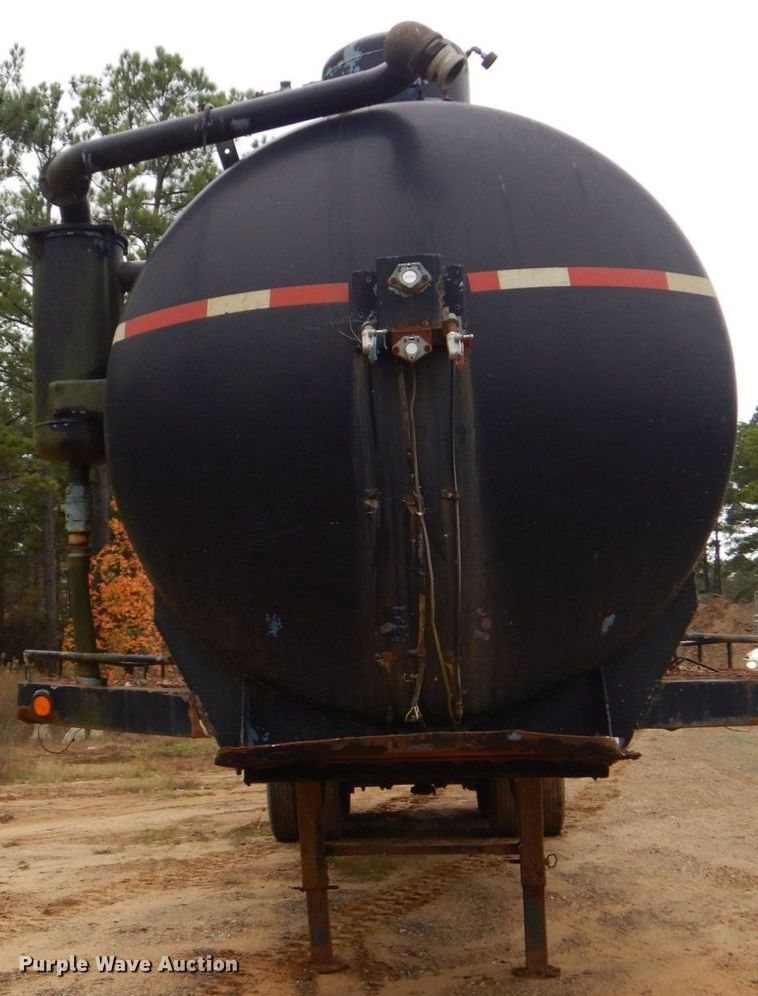 image for item LT9007 1976 M.d.  vacuum trailer