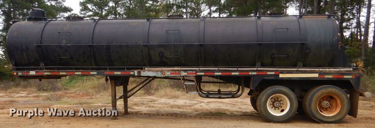 image for item LT9007 1976 M.d.  vacuum trailer