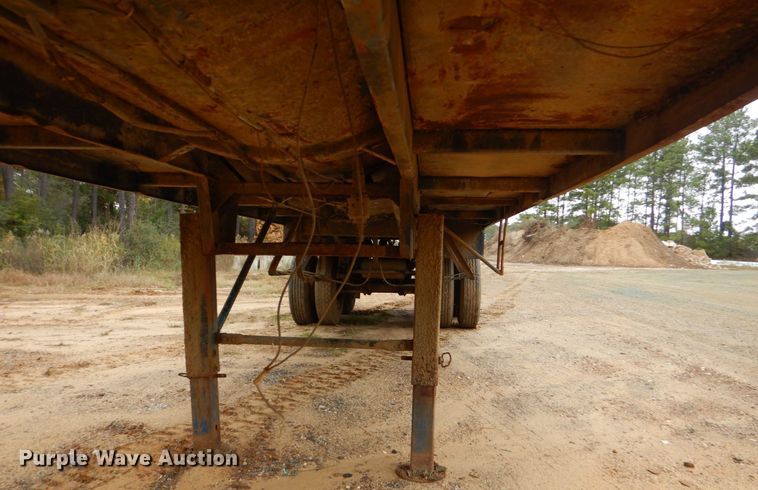 image for item LT9007 1976 M.d.  vacuum trailer