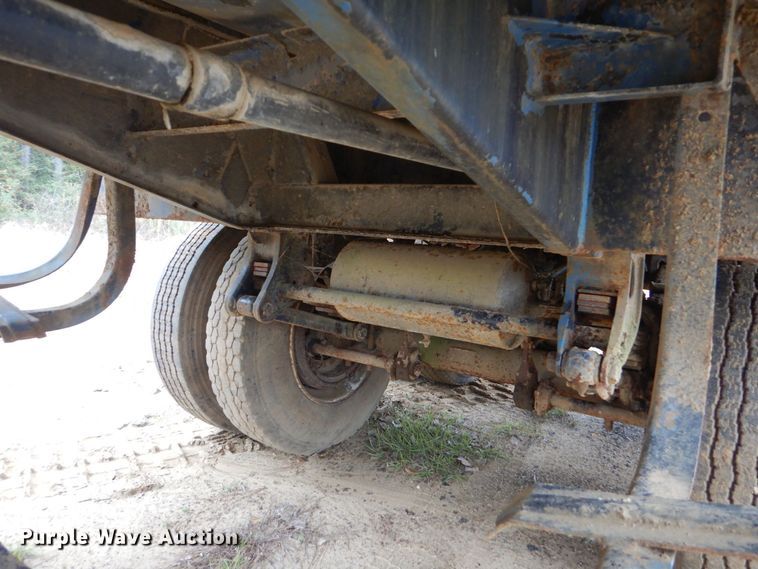 image for item LT9007 1976 M.d.  vacuum trailer