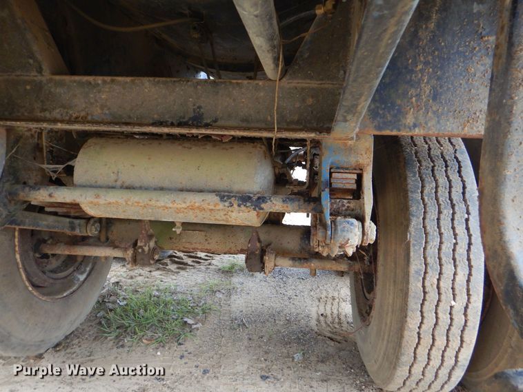 image for item LT9007 1976 M.d.  vacuum trailer