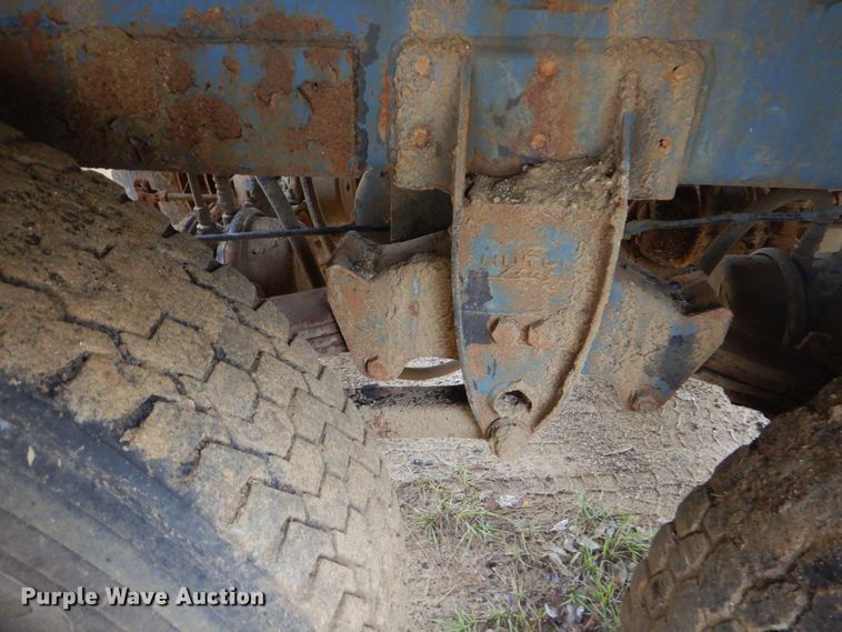 image for item LT9007 1976 M.d.  vacuum trailer