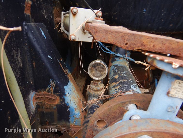 image for item LT9007 1976 M.d.  vacuum trailer