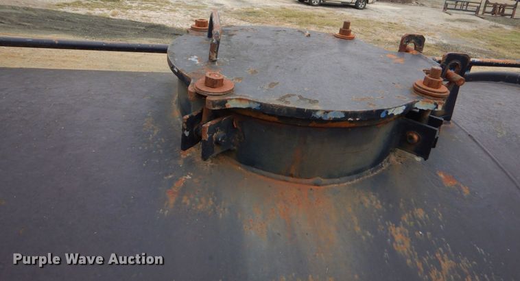 image for item LT9007 1976 M.d.  vacuum trailer