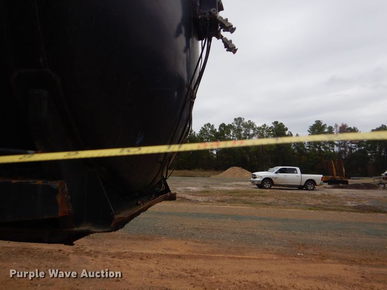 image for item LT9007 1976 M.d.  vacuum trailer