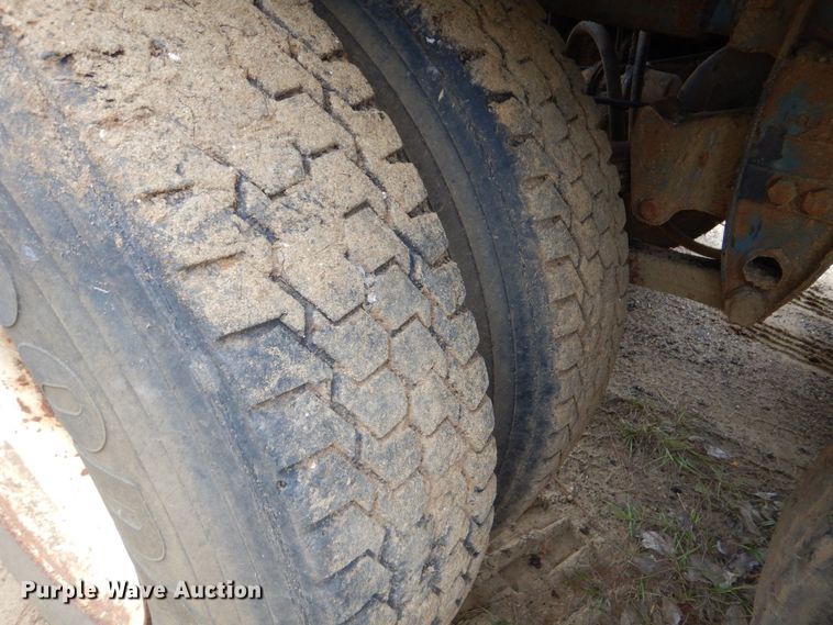 image for item LT9007 1976 M.d.  vacuum trailer