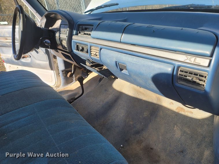 image for item MH9661 1995 Ford F150  pickup truck