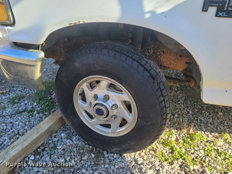 image for item MH9661 1995 Ford F150  pickup truck