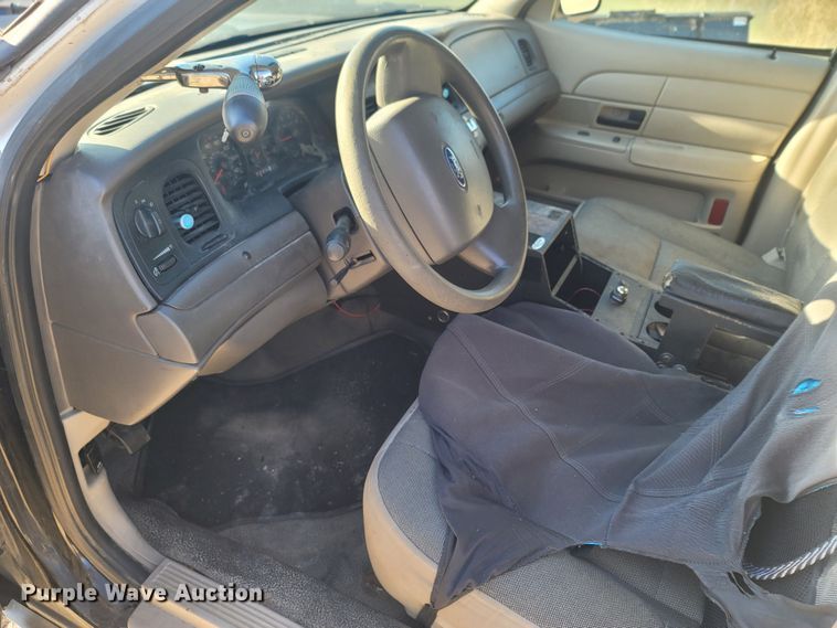 image for item MH9662 2008 Ford Crown Victoria Police Interceptor