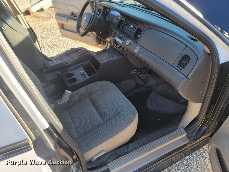 image for item MH9662 2008 Ford Crown Victoria Police Interceptor