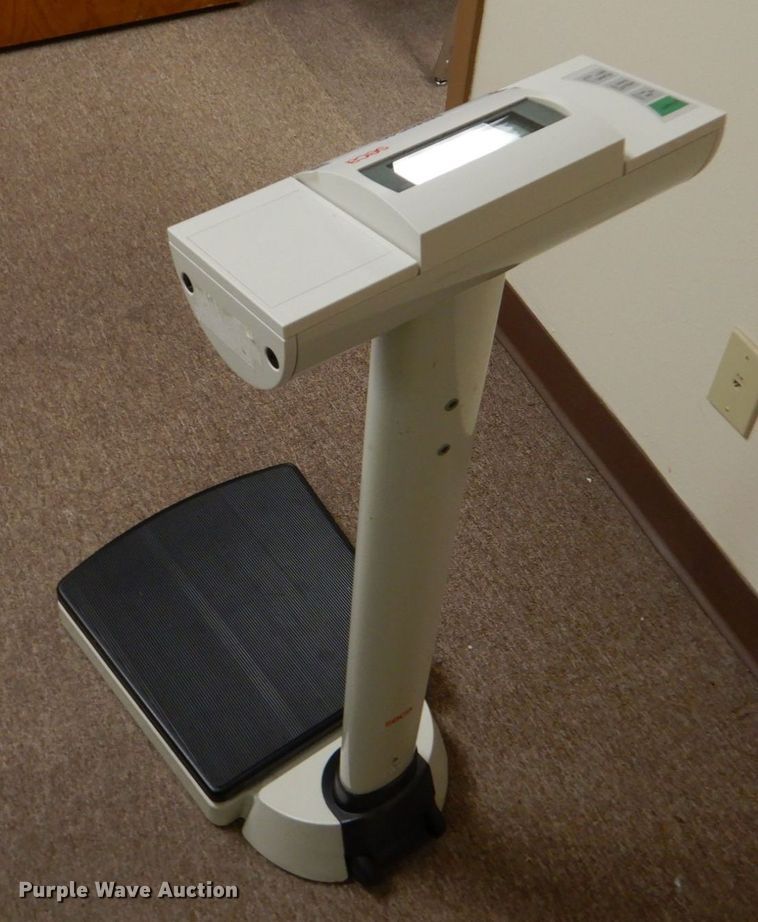 image for item MM9540 Seca  digital scale