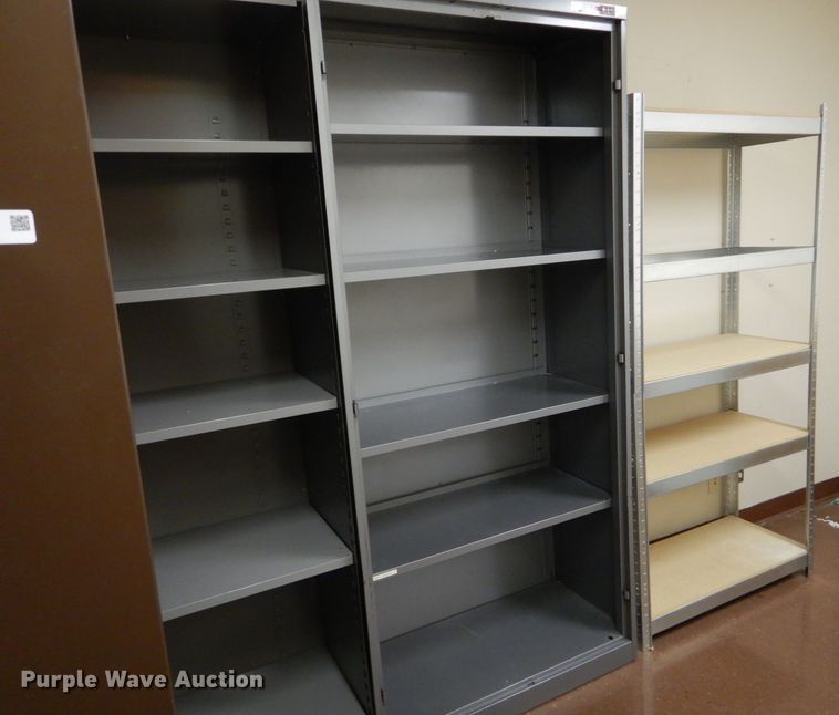 image for item MM9545 (4) metal shelves