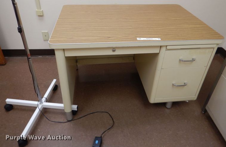 image for item MM9547 Office supplies and equipment