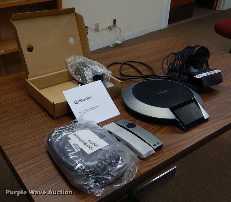 image for item MM9556 Lifesize  video conference equipment