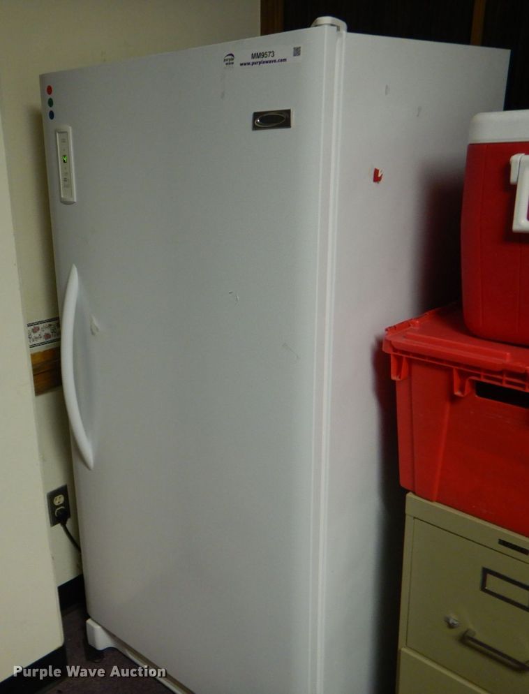 image for item MM9573 Crosley  freezer