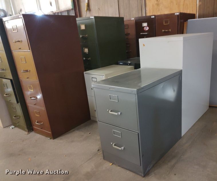 image for item MM9848 Approximately 19 metal file cabinets