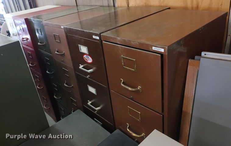 image for item MM9848 Approximately 19 metal file cabinets