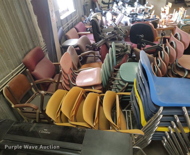 image for item MM9849 Approximately 115 chairs