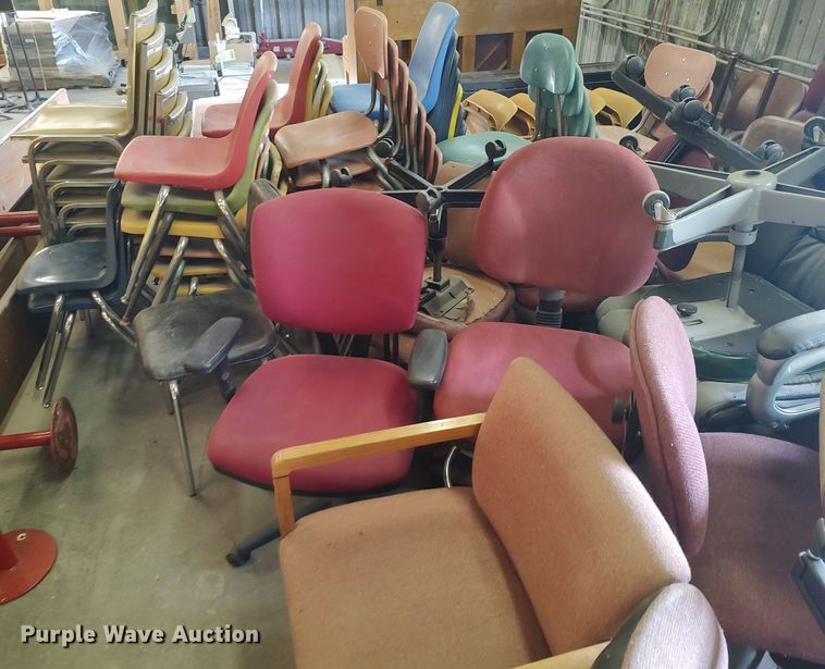 image for item MM9849 Approximately 115 chairs