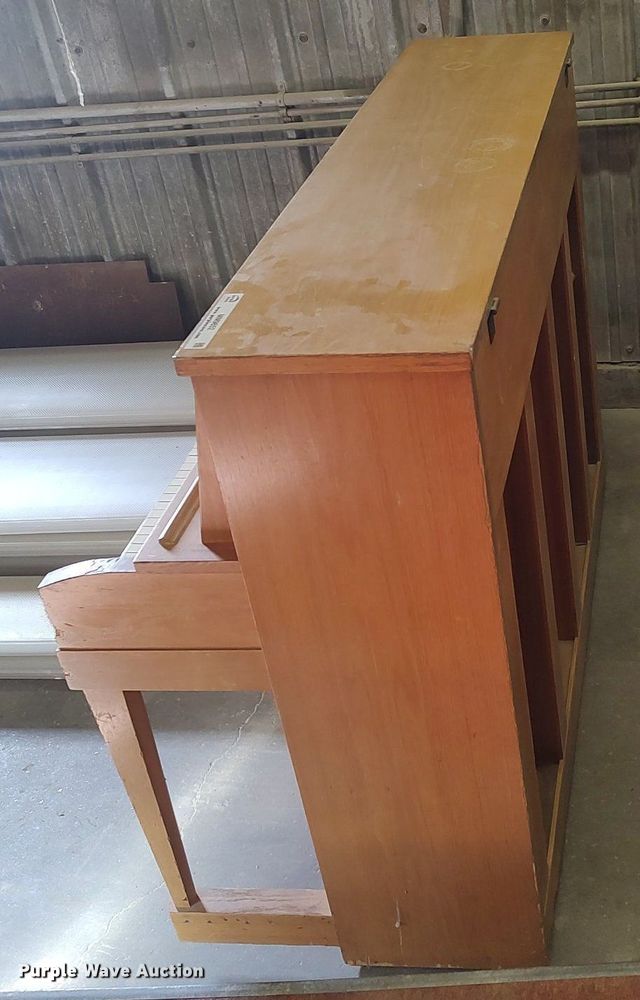 image for item MM9852 (2) pianos