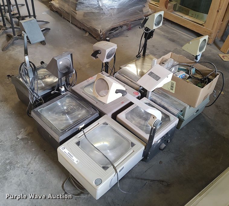 image for item MM9854 (7) overhead projectors