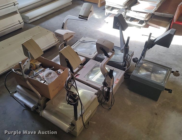 image for item MM9854 (7) overhead projectors