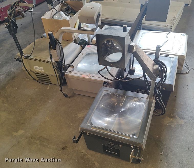 image for item MM9854 (7) overhead projectors