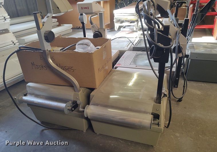 image for item MM9854 (7) overhead projectors