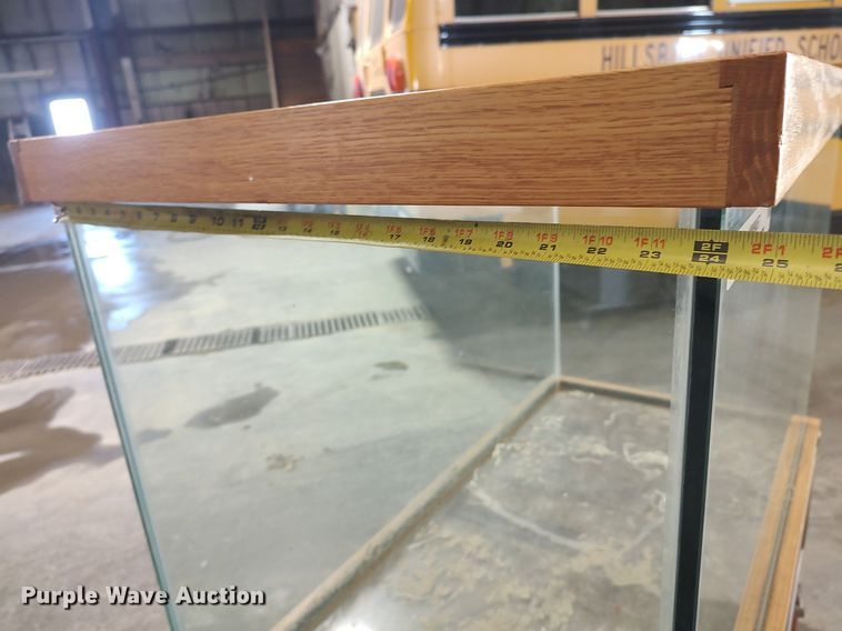 image for item MM9857 Aquarium