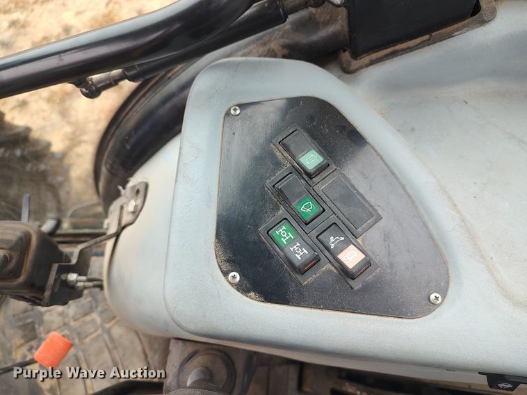 image for item MM9864 2014 New Holland TS6.120  MFWD tractor