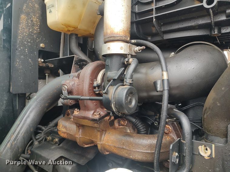 image for item MM9864 2014 New Holland TS6.120  MFWD tractor