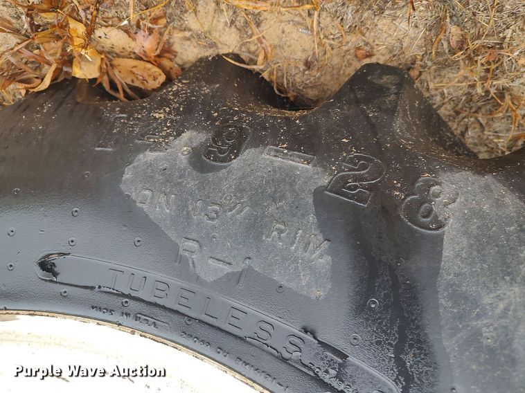 image for item MM9864 2014 New Holland TS6.120  MFWD tractor