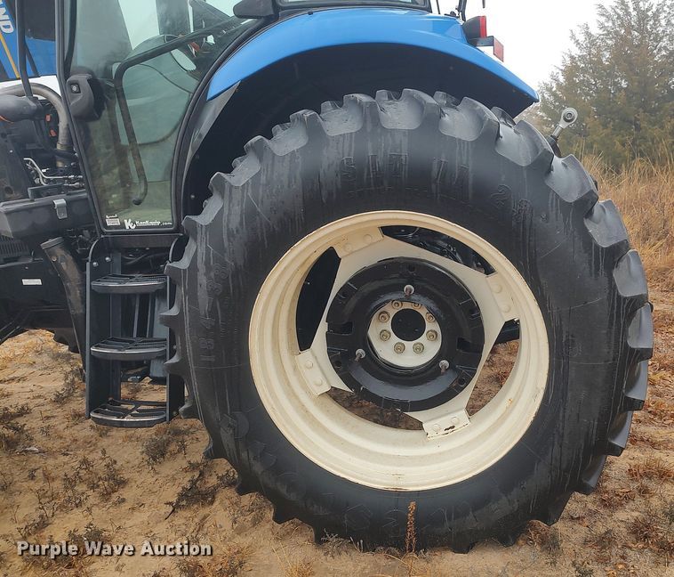 image for item MM9864 2014 New Holland TS6.120  MFWD tractor