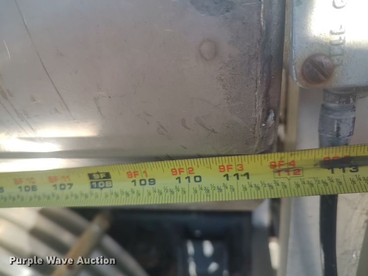 image for item MM9868 1980 Ford F600  fuel truck