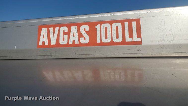 image for item MM9868 1980 Ford F600  fuel truck