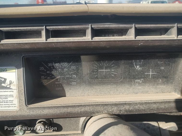 image for item MM9868 1980 Ford F600  fuel truck