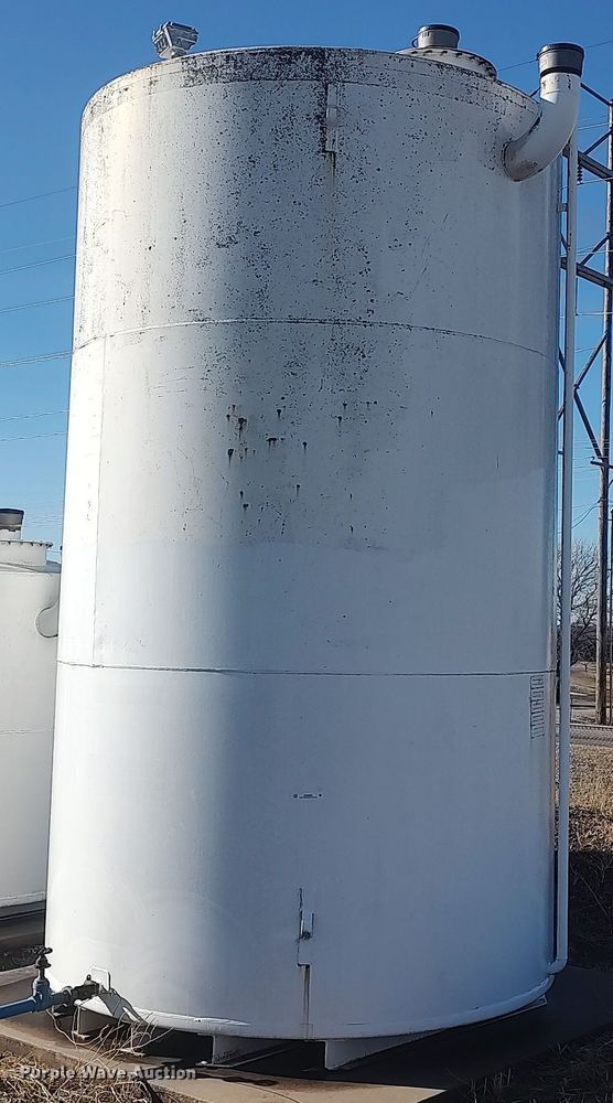 image for item MM9869 Fuel tank