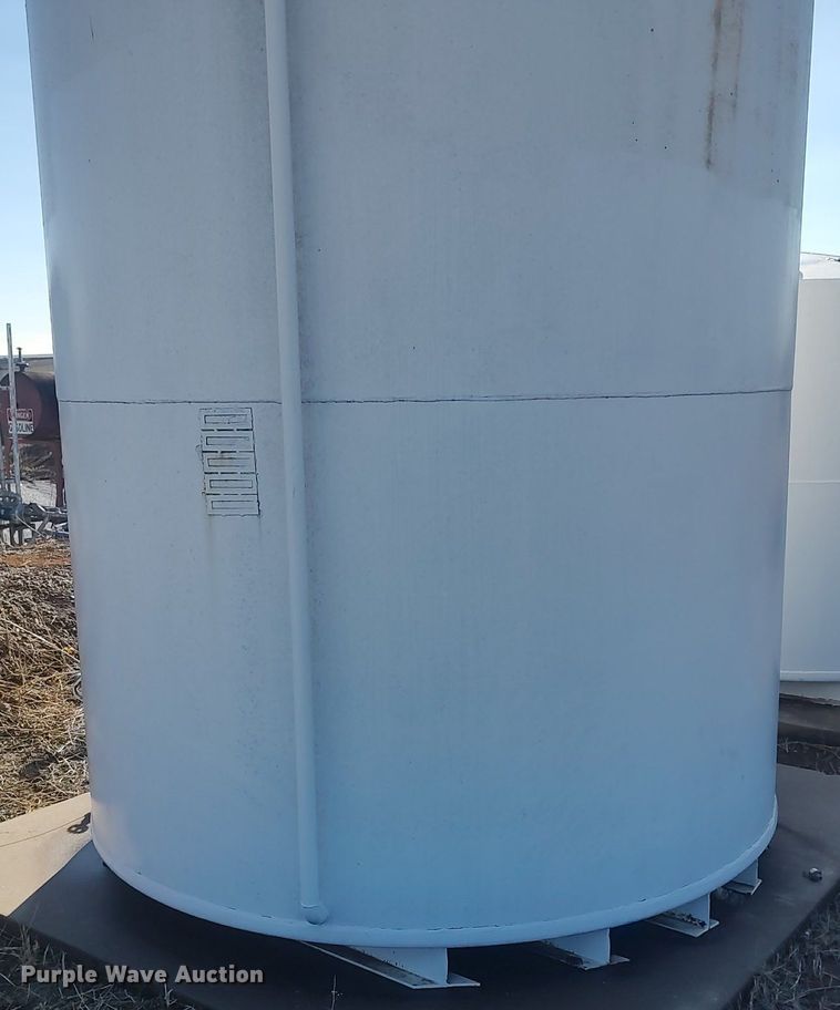 image for item MM9869 Fuel tank