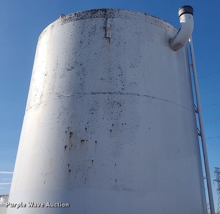 image for item MM9869 Fuel tank